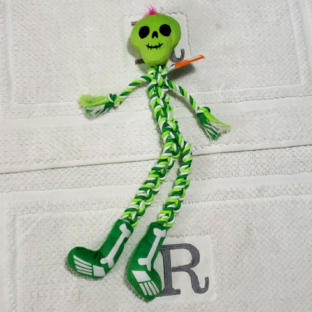 HYDE AND EEK SKELETON ROPE DOG TOY